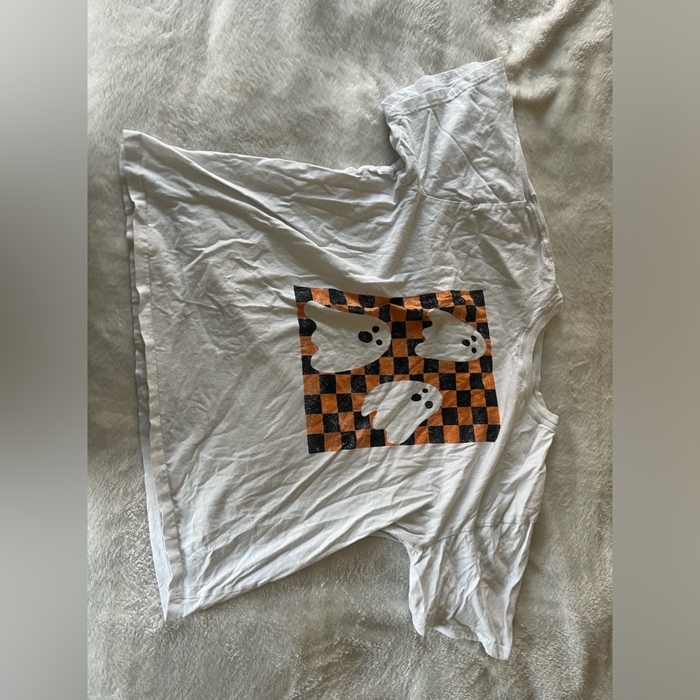 this is a target limited edition halloween ghost shirt in size M/L unisex